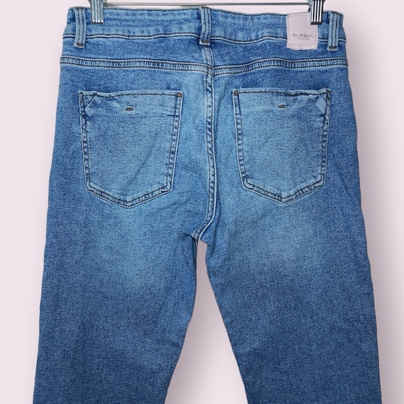 Zara Denim Ankle Cuffed Distressed Midrise Slim Fit Jeans - Picture 5 of 8